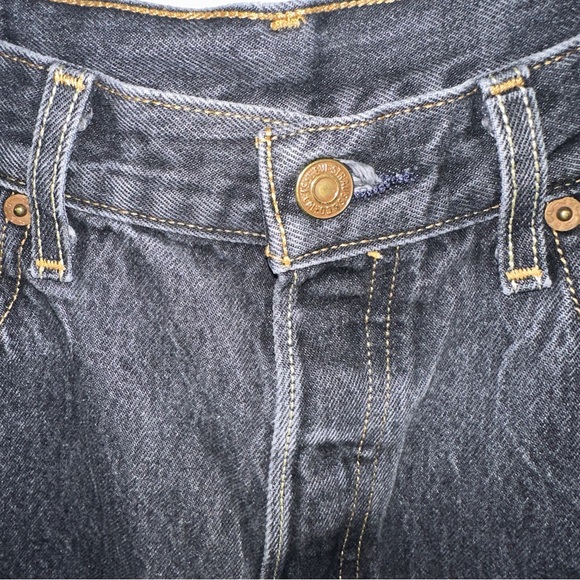 Levi’s 501 Denim Shorts Size 34 Waist Cut Off Dark Wash Button Fly - Picture 3 of 11